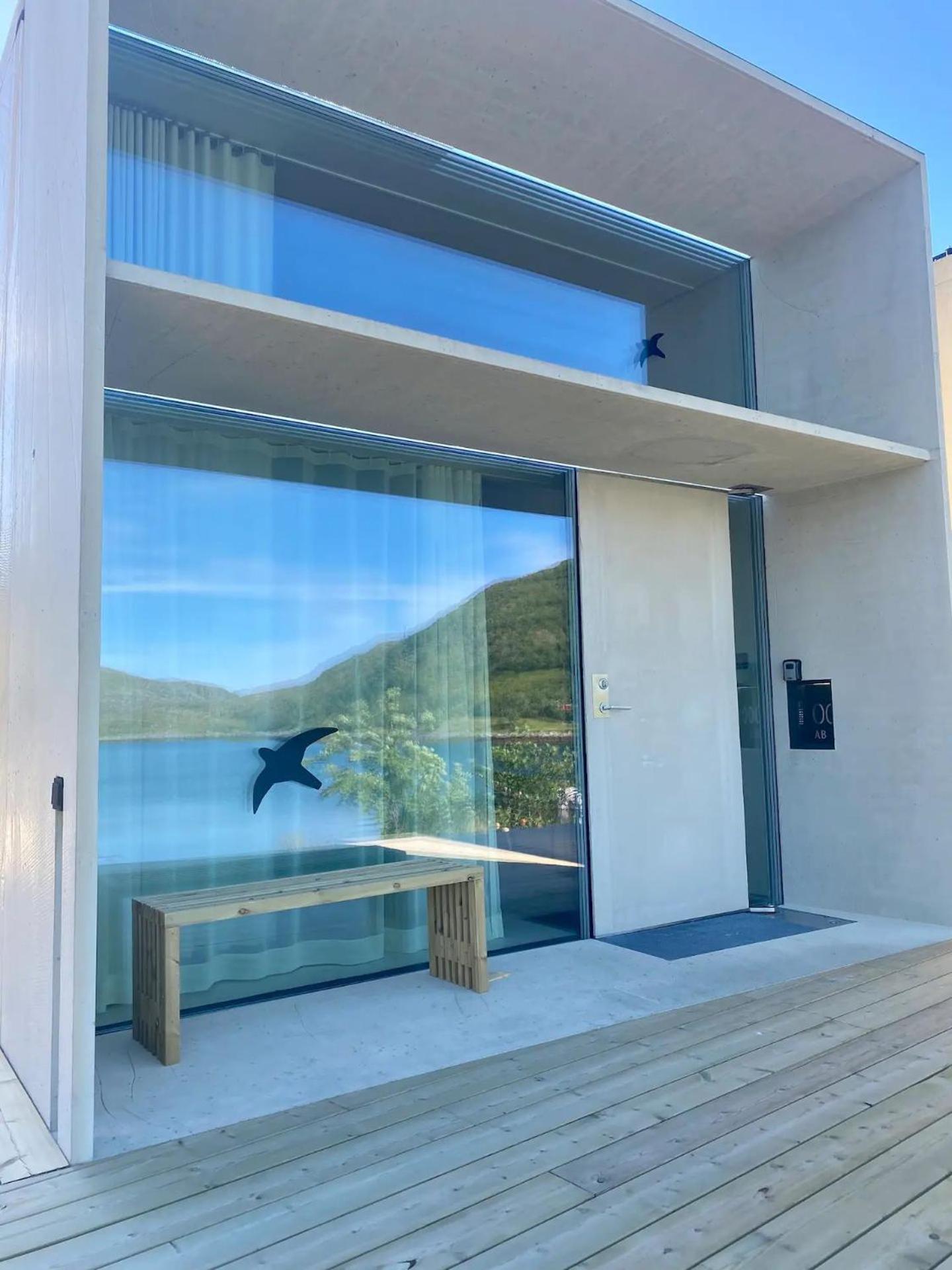 Oceanview Mini-House - Stunning Views Leilighet Ramberg Eksteriør bilde