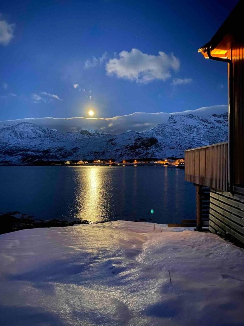 Oceanview Mini-House - Stunning Views Leilighet Ramberg Eksteriør bilde