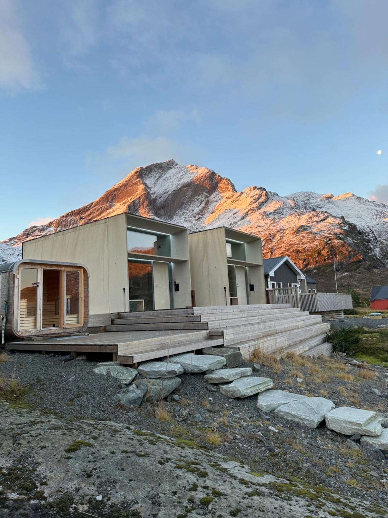Oceanview Mini-House - Stunning Views Leilighet Ramberg Eksteriør bilde